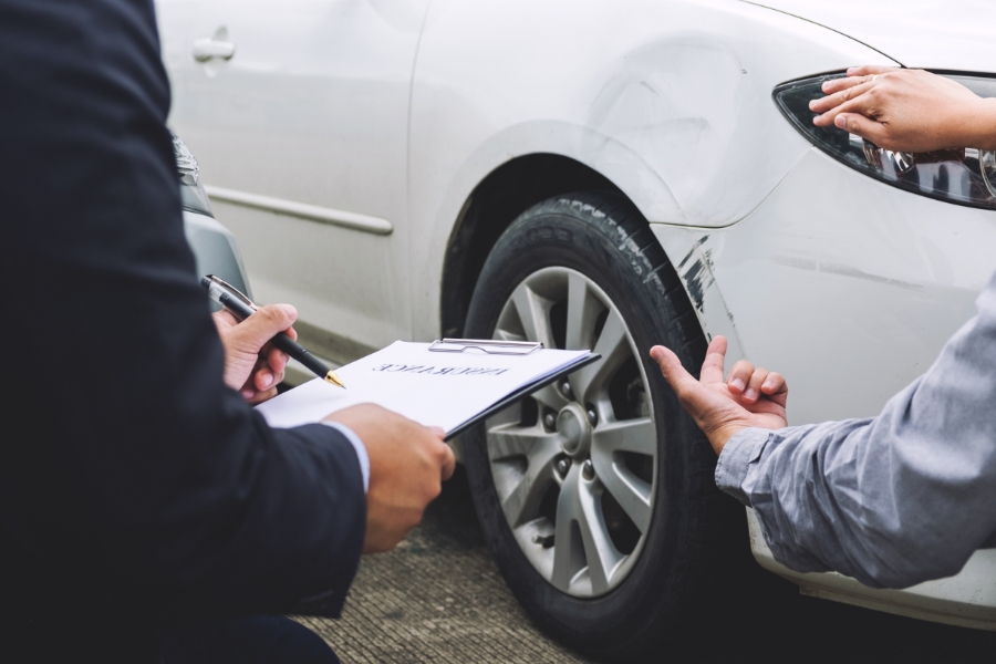 Simple Guide to Understanding Car Rental Insurance in Antigua