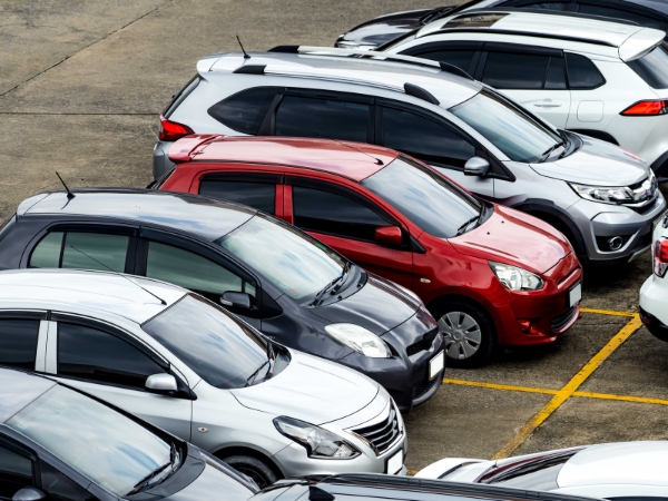 How to Decide Between Renting an SUV or a Compact Car in Antigua