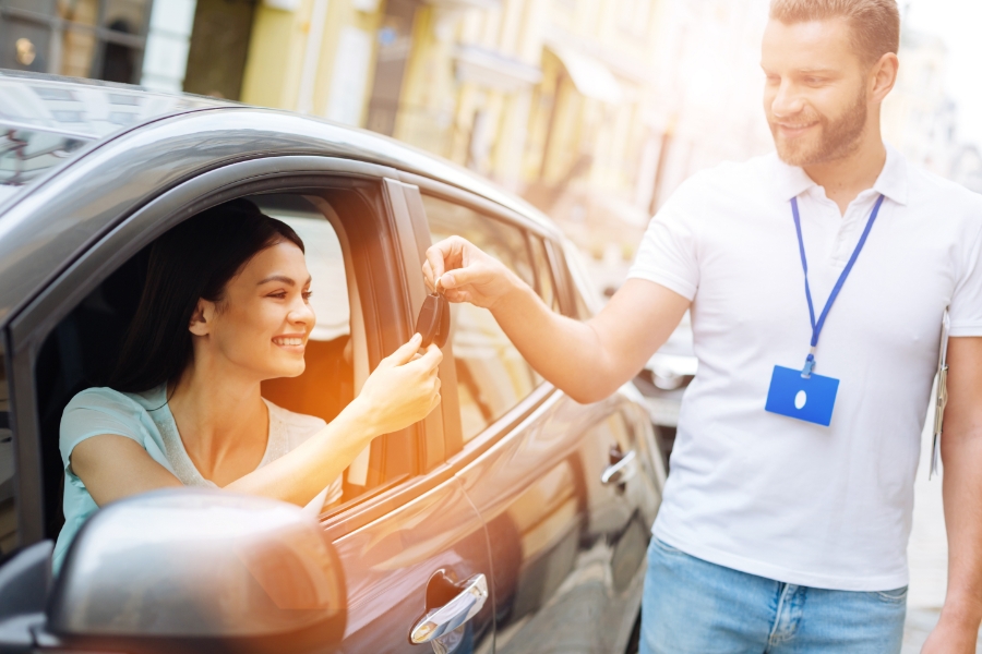 Why Booking Your Car Rental Online in Advance Saves You Money in Antigua